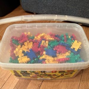 400 piece clics buckets